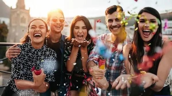 12 ideas para celebrar el Día del Amigo Perú
